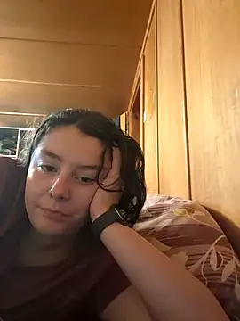 Snapshot of YoungLiisaxx chatting on September 18, 2025, 5:10 am YoungLiisaxx online show from September 18, 2025, 5:10 am