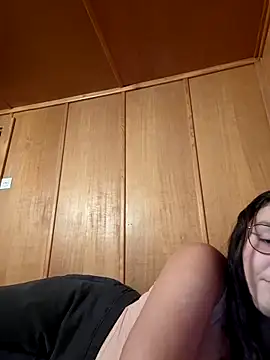 Snapshot of YoungLiisaxx chatting on September 18, 2025, 6:22 pm YoungLiisaxx online show from September 18, 2025, 6:22 pm