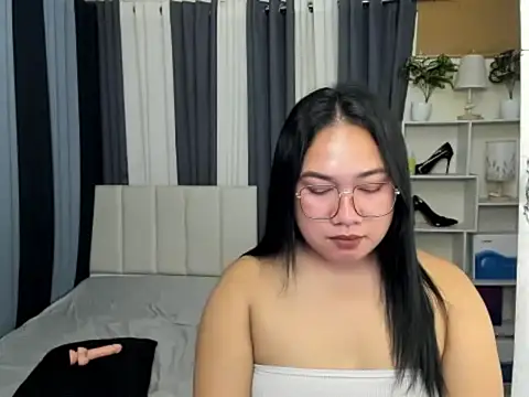 TsUncutKaren online show from March 14, 2026, 6:08 am