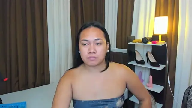 TsUncutKaren online show from September 19, 2025, 4:00 pm