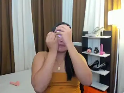 TsUncutKaren online show from December 18, 2025, 5:06 pm