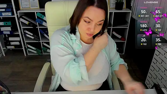  feel me  online show from January 12, 2026, 1:23 am