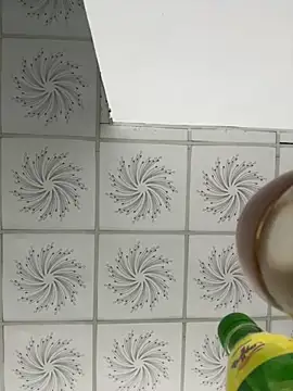 Tiffany-yy online show from October 16, 2025, 1:14 am