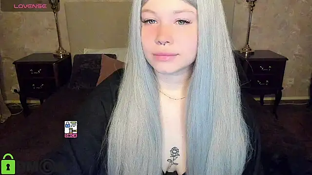 Diana Dream online show from October 18, 2025, 7:27 pm