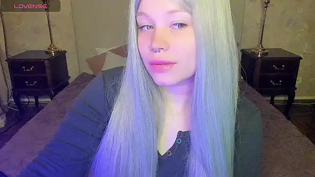 Diana Dream online show from September 18, 2025, 7:39 pm