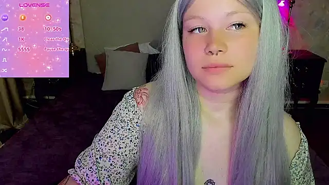 Diana Dream online show from September 10, 2025, 7:35 pm