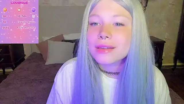 Diana Dream online show from September 17, 2025, 7:49 pm