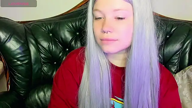 Diana Dream online show from September 23, 2025, 8:05 pm