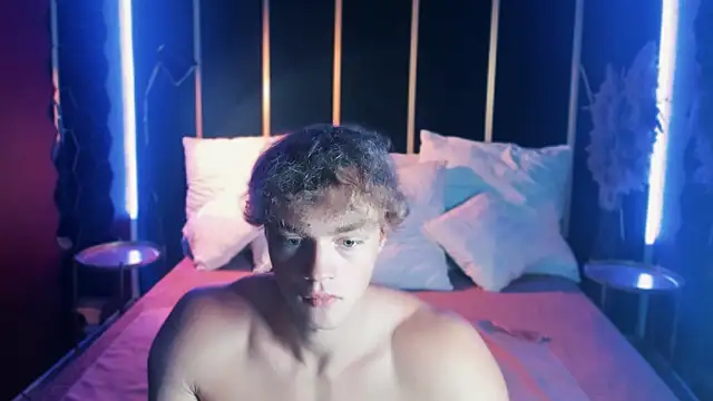 ChaseMuscular online show from September 21, 2025, 10:31 am