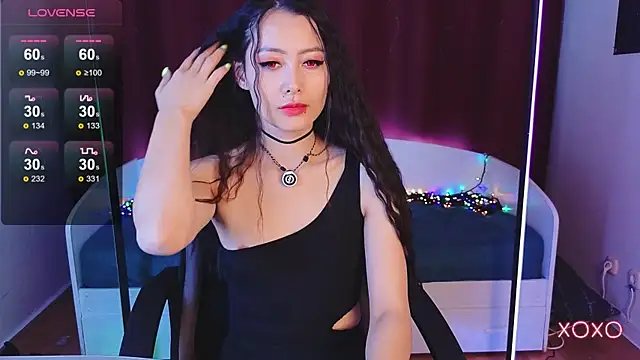 Milly  Foxy online show from October 22, 2025, 2:05 pm