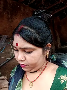 Snapshot of Priya_tyagi chatting on October 1, 2025, 9:03 am Priya tyagi online show from October 1, 2025, 9:03 am