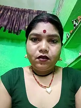 Snapshot of Priya_tyagi chatting on October 21, 2025, 10:20 pm Priya tyagi online show from October 21, 2025, 10:20 pm