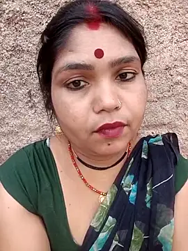 Snapshot of Priya_tyagi chatting on October 8, 2025, 10:50 am Priya tyagi online show from October 8, 2025, 10:50 am