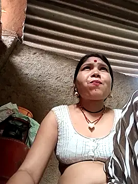 Snapshot of Priya_tyagi chatting on October 23, 2025, 10:58 am Priya tyagi online show from October 23, 2025, 10:58 am