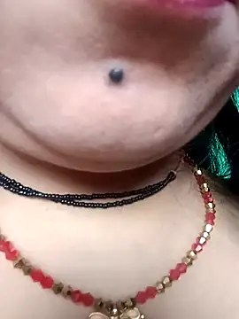 Snapshot of Priya_tyagi chatting on October 7, 2025, 6:58 am Priya tyagi online show from October 7, 2025, 6:58 am