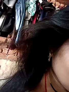 Snapshot of Priya_tyagi chatting on September 24, 2025, 6:42 am Priya tyagi online show from September 24, 2025, 6:42 am