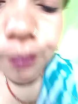 Snapshot of Priya_tyagi chatting on October 21, 2025, 6:13 am Priya tyagi online show from October 21, 2025, 6:13 am