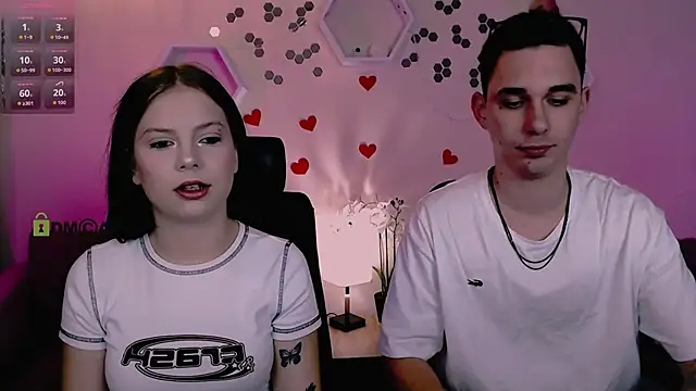 Snapshot of renata_sweety chatting on October 13, 2025, 12:51 pm renata sweety online show from October 13, 2025, 12:51 pm