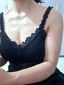 Mlemmz online show from March 29, 2026, 12:23 am