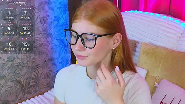 Snapshot of JuliaPowers_ chatting on September 30, 2025, 4:07 am JuliaPowers  online show from September 30, 2025, 4:07 am