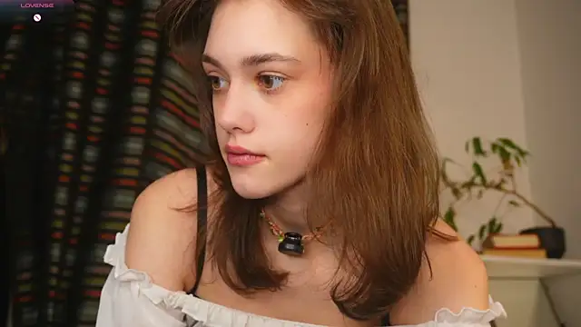 ttragedienne online show from December 2, 2025, 1:50 am