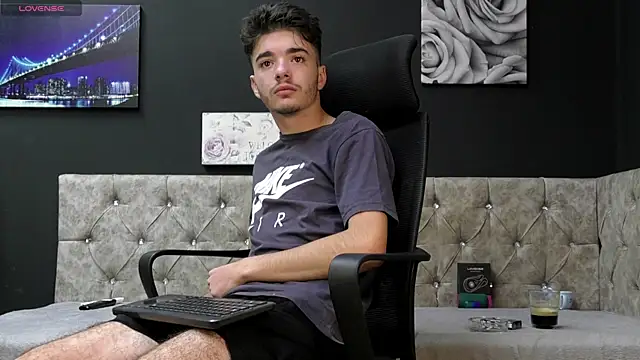 Snapshot of LextasyScott chatting on September 21, 2025, 5:01 am LextasyScott online show from September 21, 2025, 5:01 am