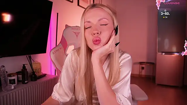 Snapshot of baby_bon chatting on October 26, 2025, 1:22 pm baby bon online show from October 26, 2025, 1:22 pm