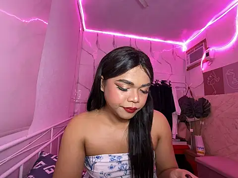 Snapshot of Sassy_lenarxx chatting on October 20, 2025, 4:40 pm Sassy lenarxx online show from October 20, 2025, 4:40 pm