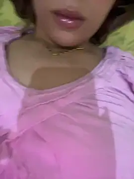 Laila sexi online show from September 8, 2025, 9:36 pm