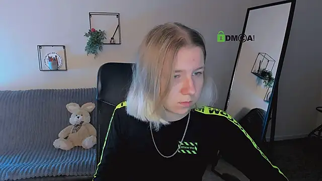 Snapshot of gloria_bubble chatting on October 2, 2025, 5:33 am gloria bubble online show from October 2, 2025, 5:33 am