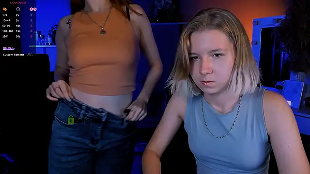 Snapshot of gloria_bubble chatting on October 6, 2025, 2:29 pm gloria bubble online show from October 6, 2025, 2:29 pm