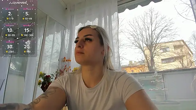 Ella Vee online show from March 18, 2026, 6:16 am