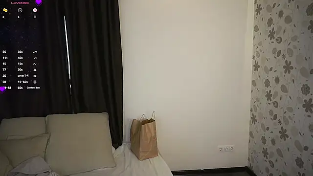 Snapshot of NamLacefield chatting on October 7, 2025, 7:20 am NamLacefield online show from October 7, 2025, 7:20 am