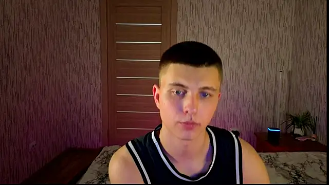 Denisx444 online show from October 20, 2025, 3:01 pm