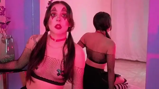 sharlot24 online show from October 3, 2025, 3:52 am