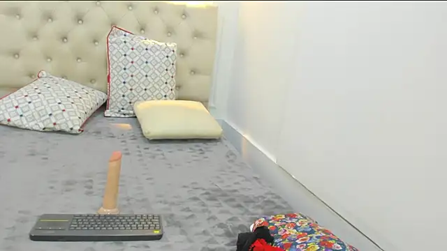 charlotte dante212 online show from January 16, 2026, 1:53 am