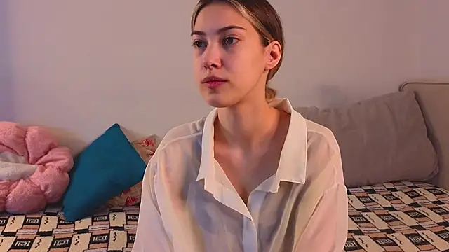 Snapshot of AngelicRice chatting on September 28, 2025, 11:06 am AngelicRice online show from September 28, 2025, 11:06 am