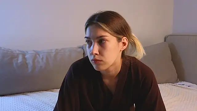 Snapshot of AngelicRice chatting on October 16, 2025, 11:40 am AngelicRice online show from October 16, 2025, 11:40 am