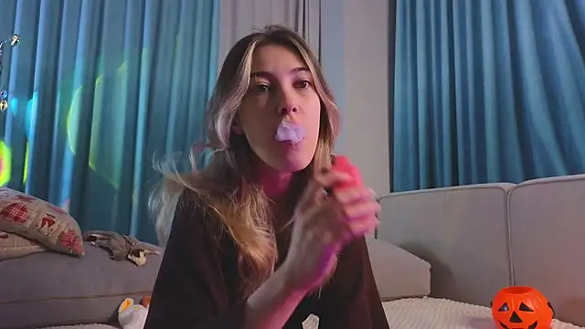 Snapshot of AngelicRice chatting on October 18, 2025, 12:29 pm AngelicRice online show from October 18, 2025, 12:29 pm