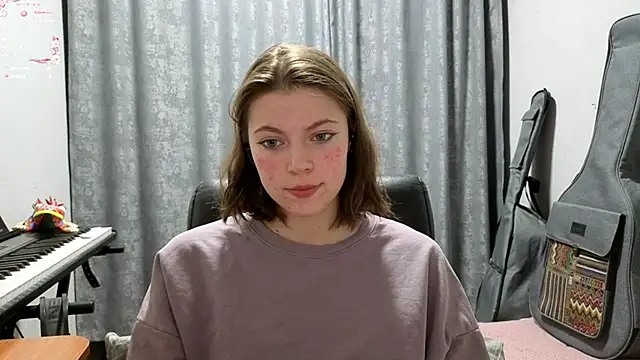 CutieAnny online show from May 26, 2026, 8:40 pm