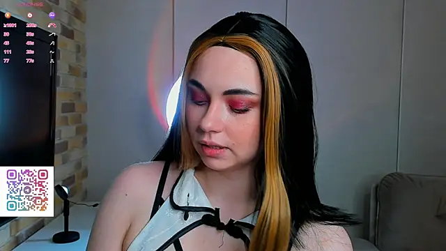 Snapshot of EvaBlimey chatting on September 21, 2025, 5:12 am EvaBlimey online show from September 21, 2025, 5:12 am