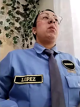 Snapshot of CRISTAL__11 chatting on October 24, 2025, 1:43 pm CRISTAL 11 online show from October 24, 2025, 1:43 pm