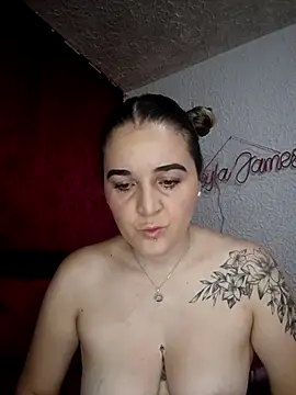 Snapshot of leyla_james_ chatting on September 27, 2025, 3:07 pm leyla james  online show from September 27, 2025, 3:07 pm