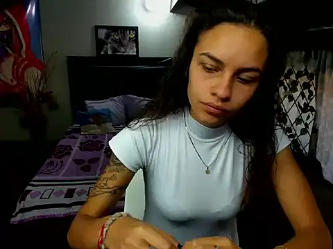 Skylovershot online show from December 1, 2025, 1:45 pm