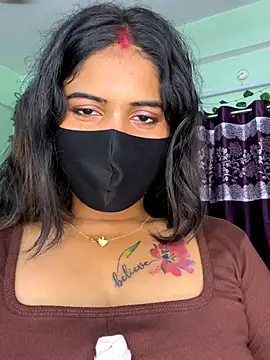 V-Hot-Sweti online show from September 15, 2025, 5:24 pm