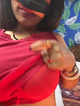 V-Hot-Sweti online show from November 17, 2025, 4:22 pm