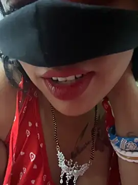 V-Hot-Sweti online show from October 15, 2025, 11:24 pm