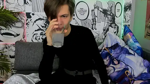 Snapshot of OttoWilliams chatting on October 30, 2025, 9:44 pm OttoWilliams online show from October 30, 2025, 9:44 pm