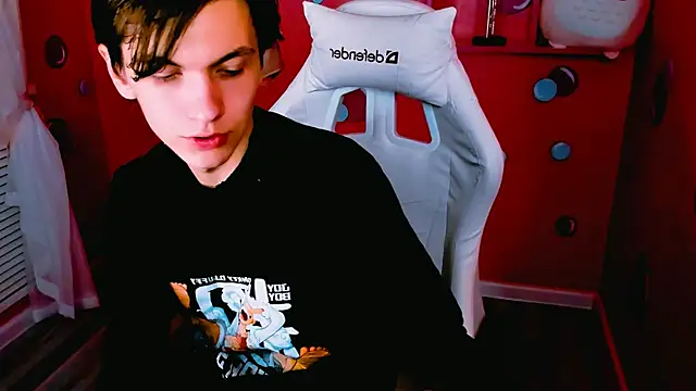 Snapshot of OttoWilliams chatting on October 23, 2025, 8:40 pm OttoWilliams online show from October 23, 2025, 8:40 pm