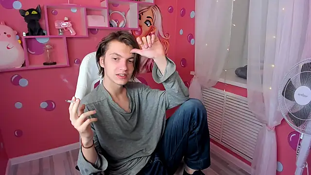 Snapshot of OttoWilliams chatting on September 28, 2025, 9:33 pm OttoWilliams online show from September 28, 2025, 9:33 pm